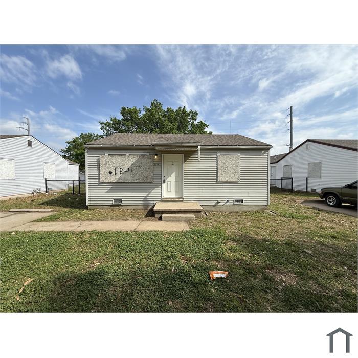1514 E Arnold St