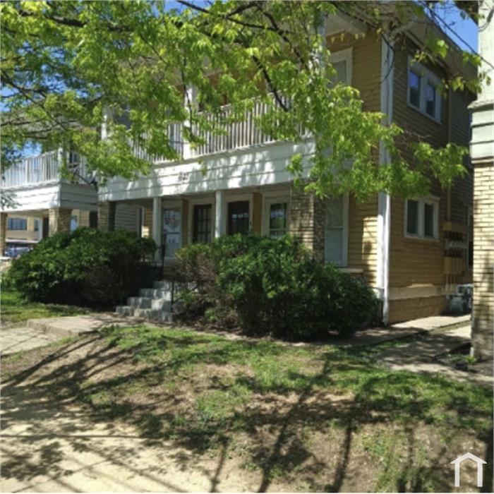 633 W Ormsby Ave