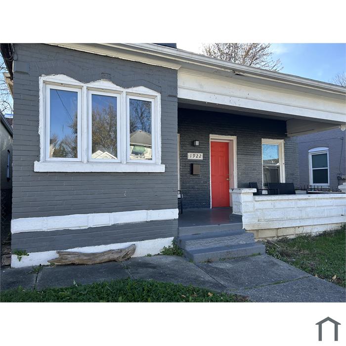 1922 W Madison St
