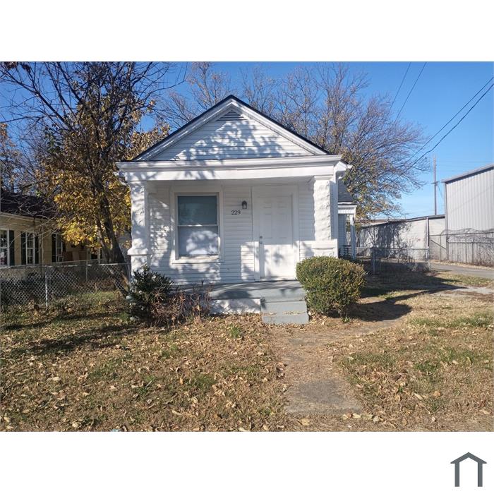 229 Hiawatha Ave