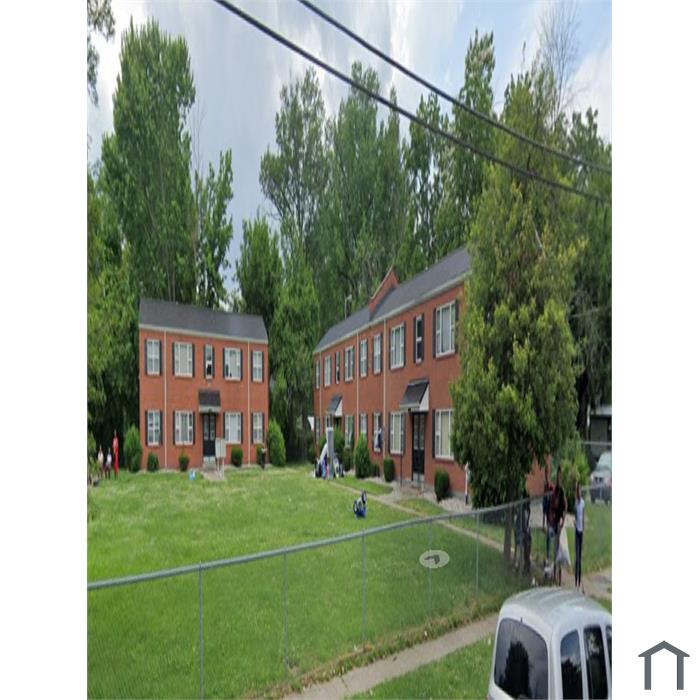 1043 S 38th St