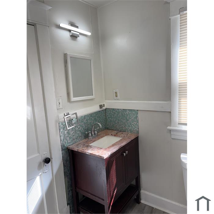 115 N 38th St