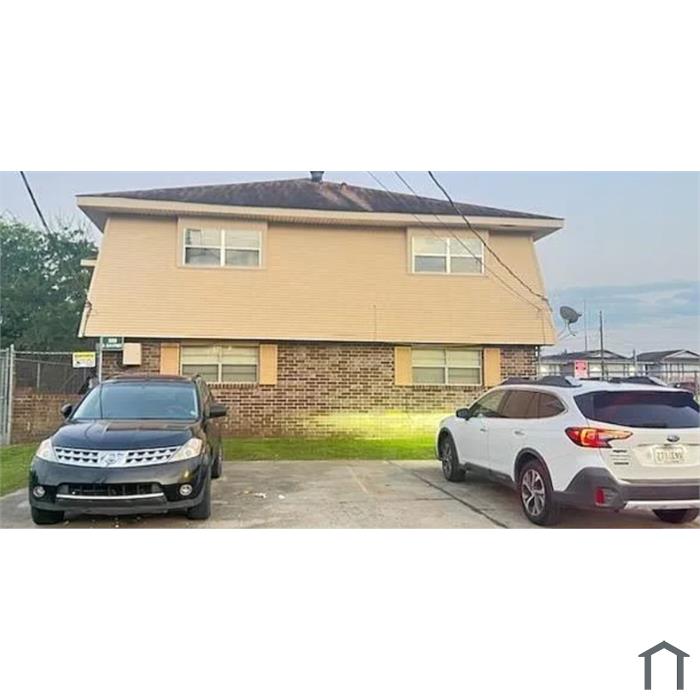 309 N Elm St