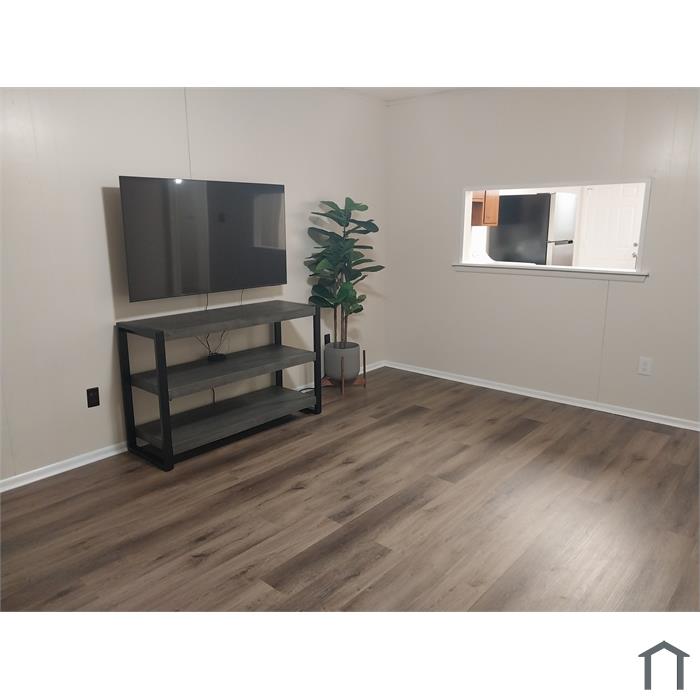309 N Elm St
