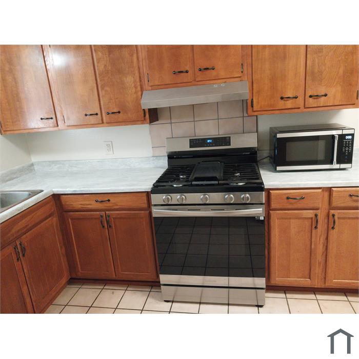 309 N Elm St