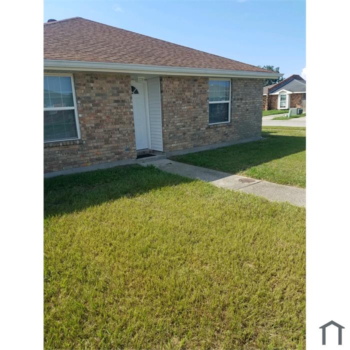 3820 Shangri La Dr