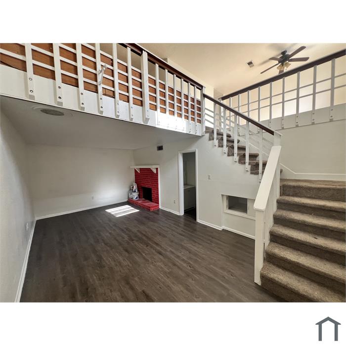 2924 S Monterey Ct