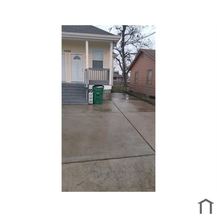 1204 Brown Ave