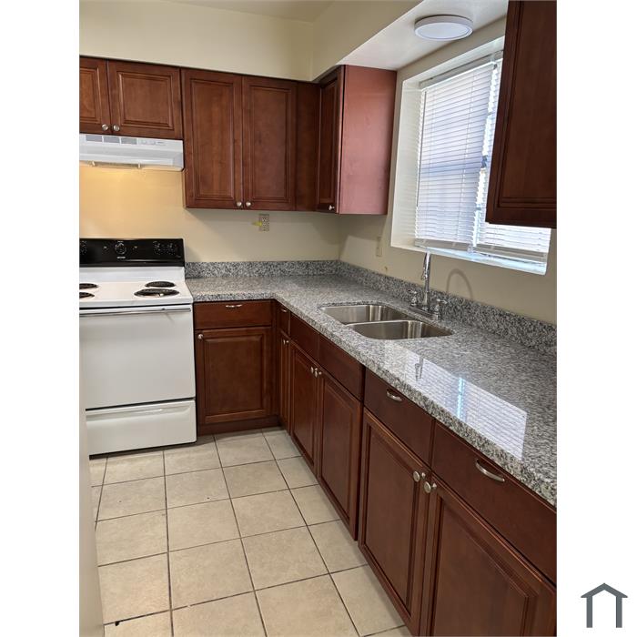 4253 Lac Saint Pierre Dr