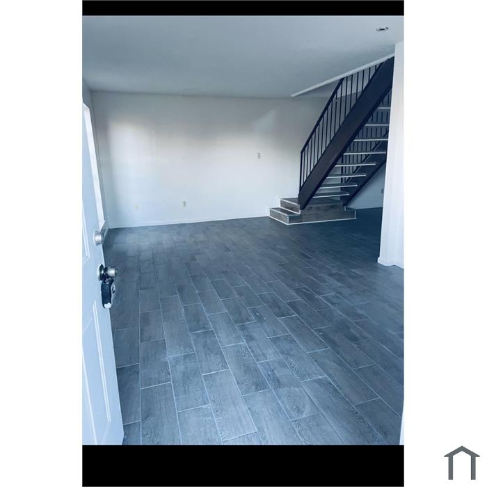 624 Vouray Dr