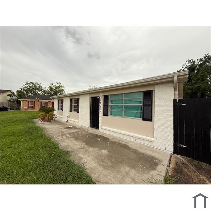 2089 Benedict Dr
