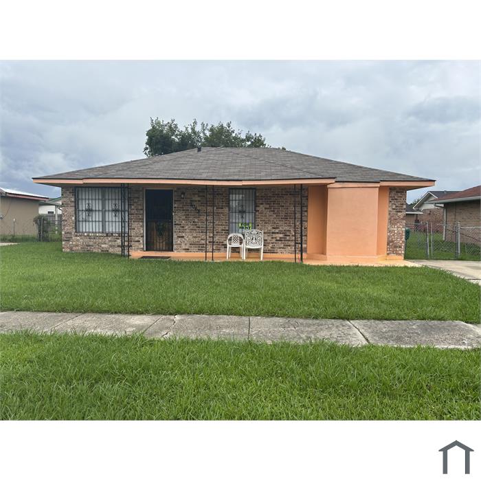 2068 Waters Dr