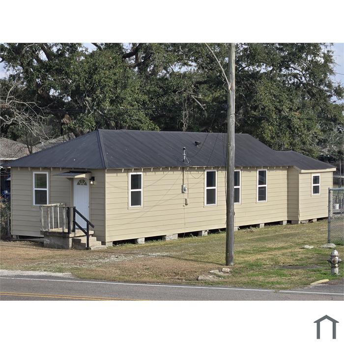 4213 River Rd