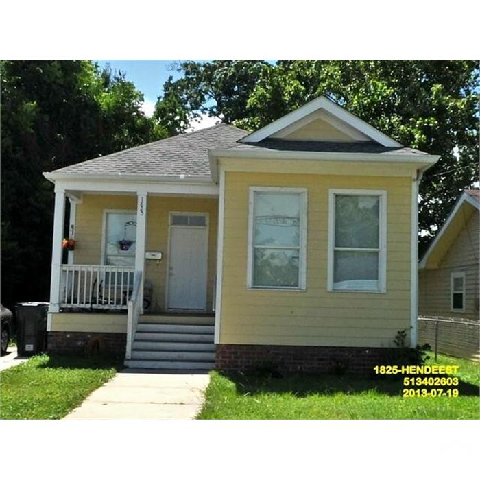 1825 Hendee St