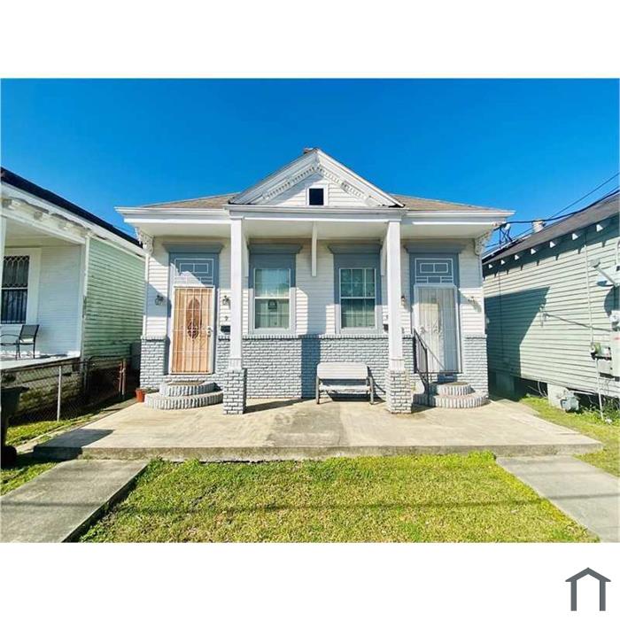 932 Lamanche St