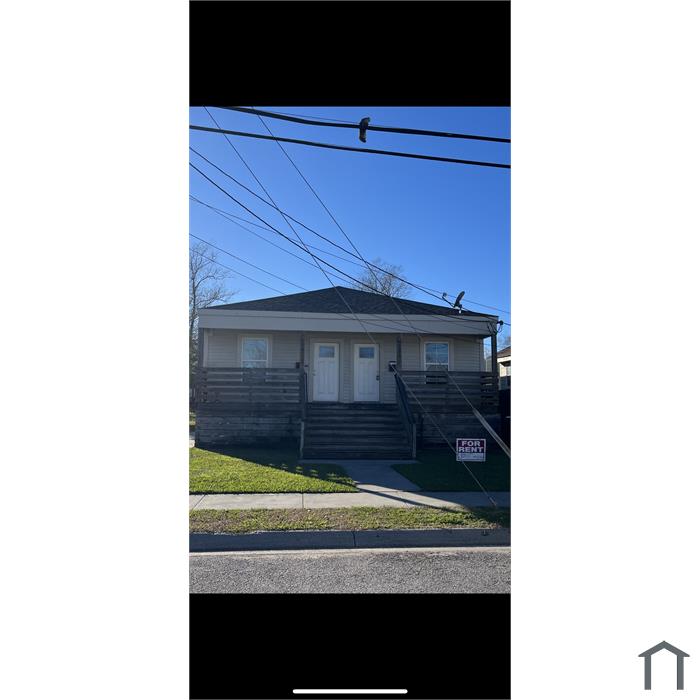 3318 Mandeville St