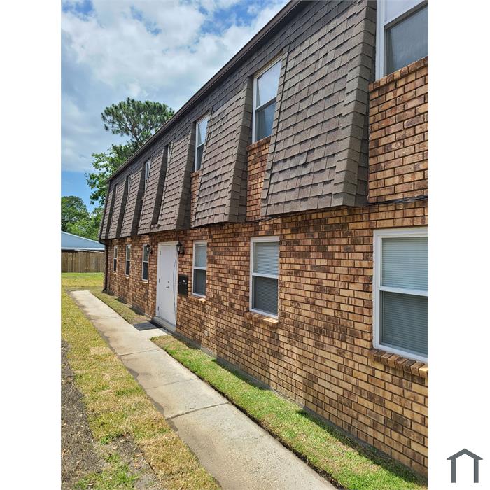 1616 Hickory Ave