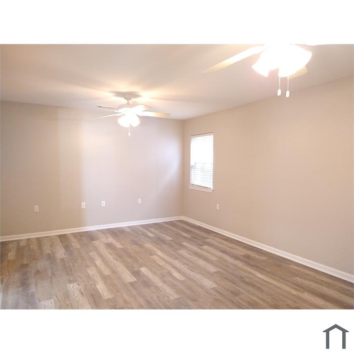 6248 Bellaire Dr