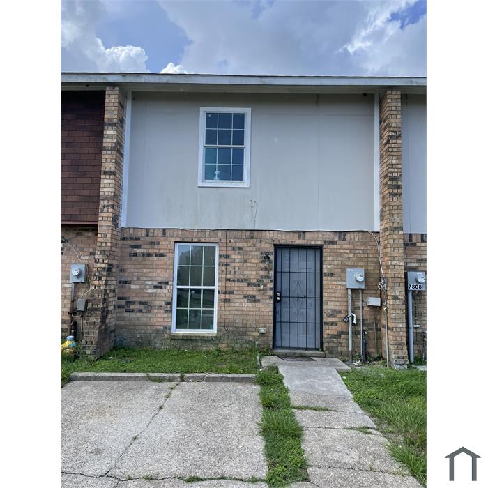 7810 N Coronet Ct