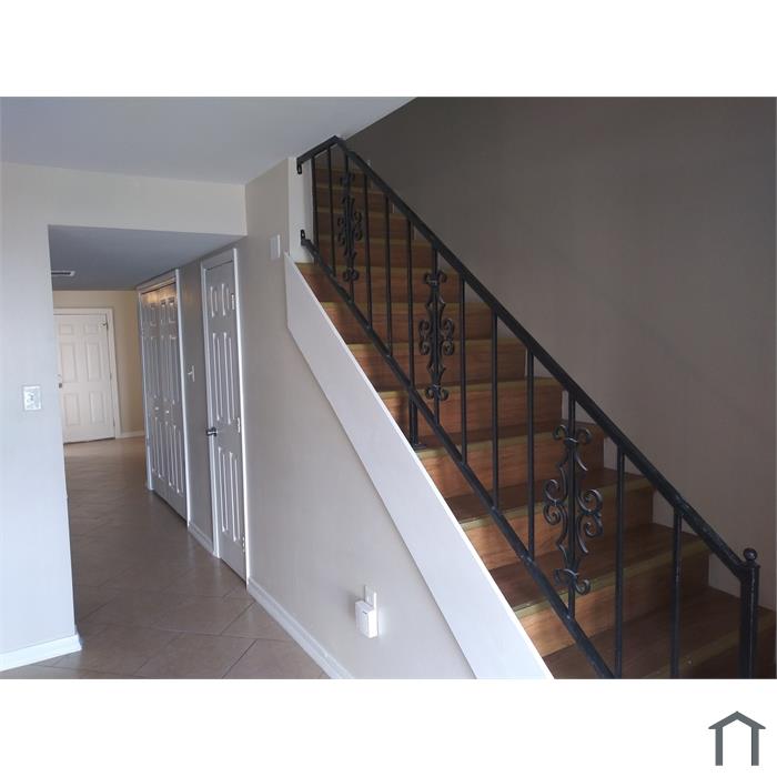 7848 N Coronet Ct