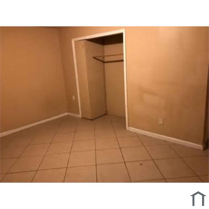 6068 Beechcraft St