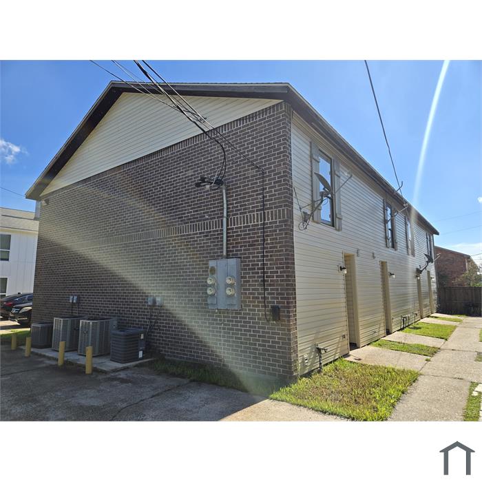 1849 southpointe drive 4 plex