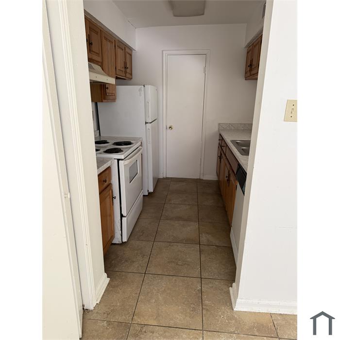 231 Antrim Dr