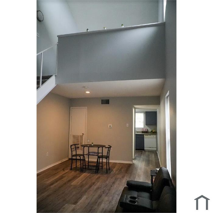Oak Lane Apartments 