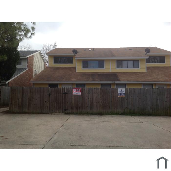 8212 Governor Dr