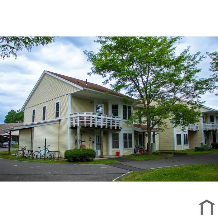 34 Pomeroy Ln