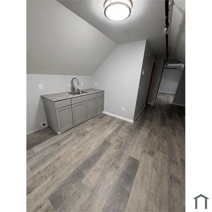 21 Forestdale Ave