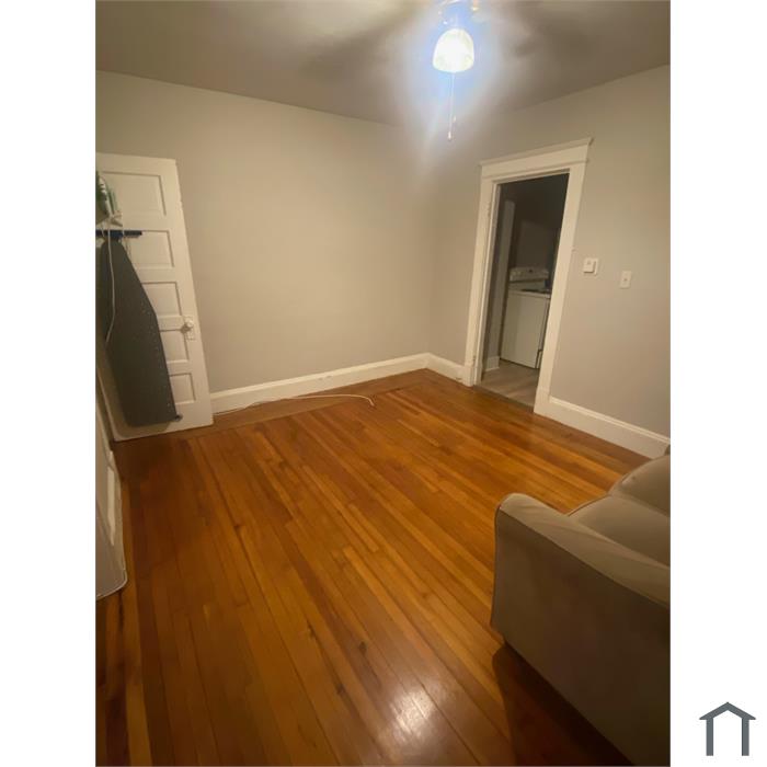 36 Dickinson St