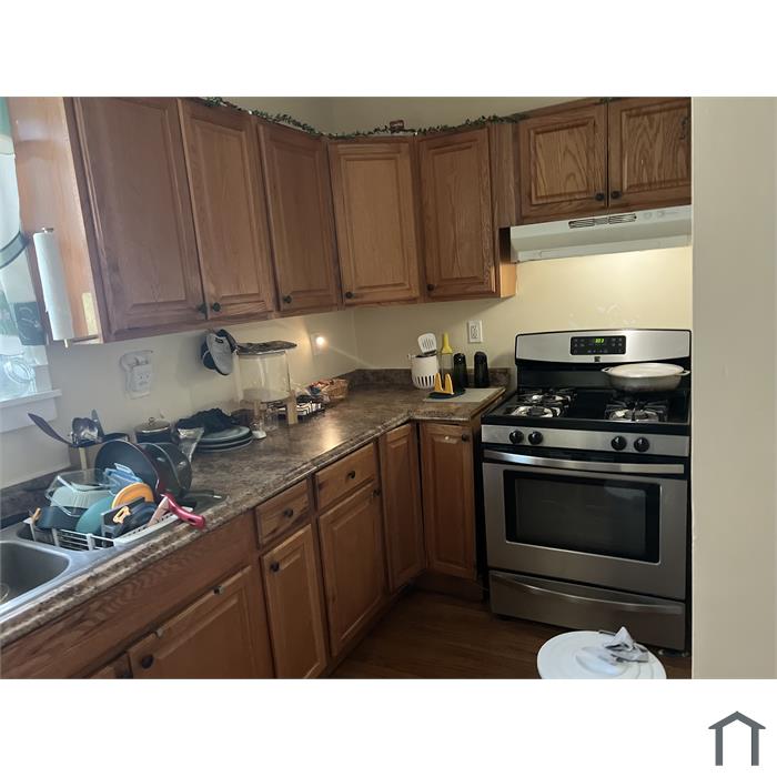 154 Oak Grove Ave