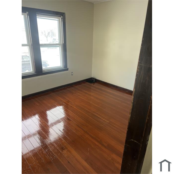 13 Lawe St
