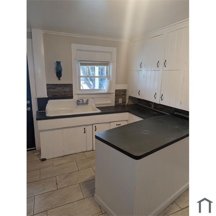 141 Charlton St
