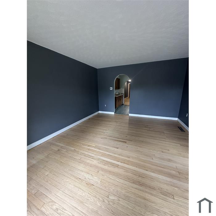 257 June St