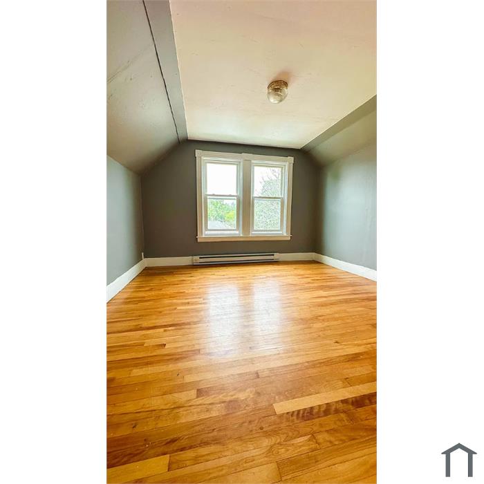 19 Maple Tree Ln