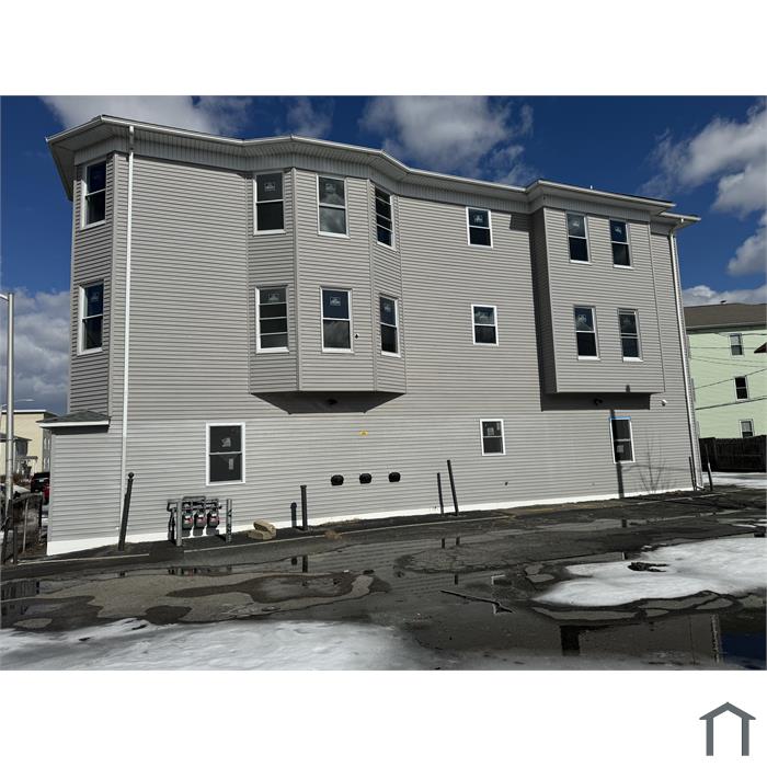 27 Camp St