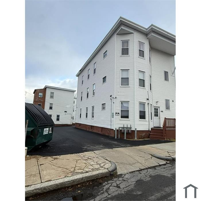 163 Grand St