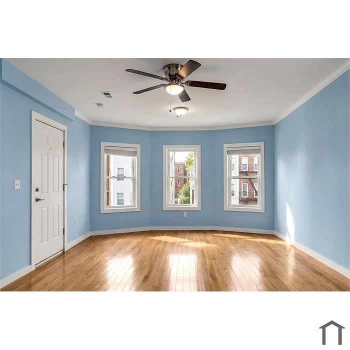 247 Pilgrim Ave