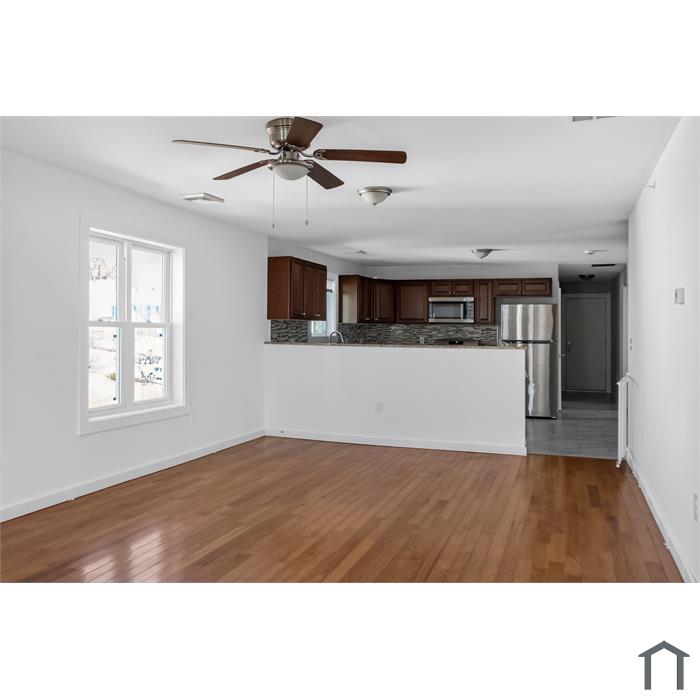 247 Pilgrim Ave