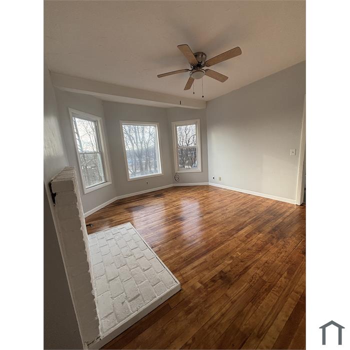3 Perkins St