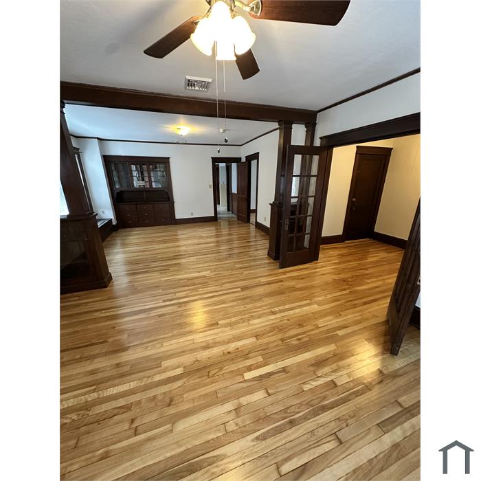 14 View St