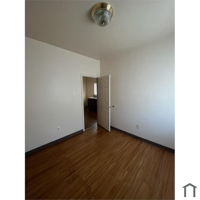 19 Sigel St