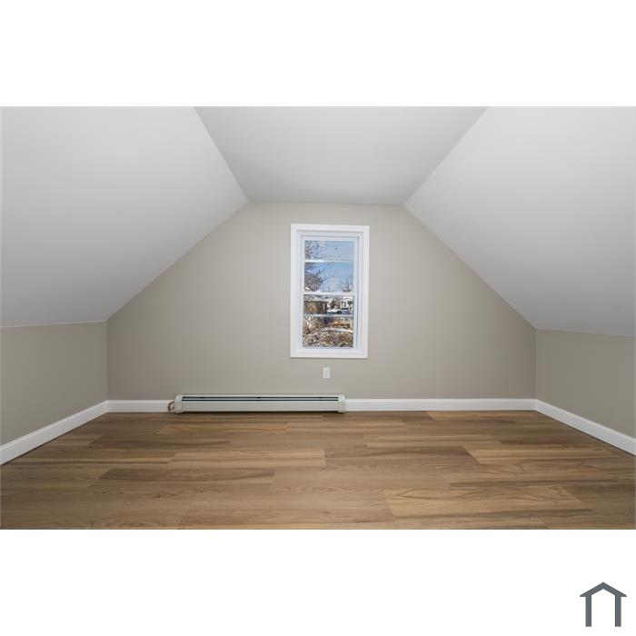 27 Glendale St
