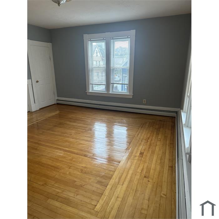 581 Lakeview Ave