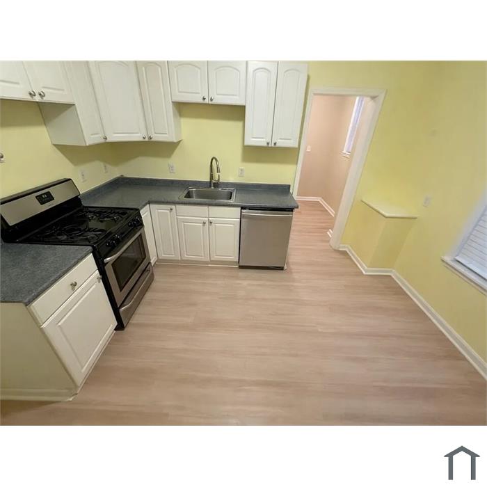 72 Burrill Ave