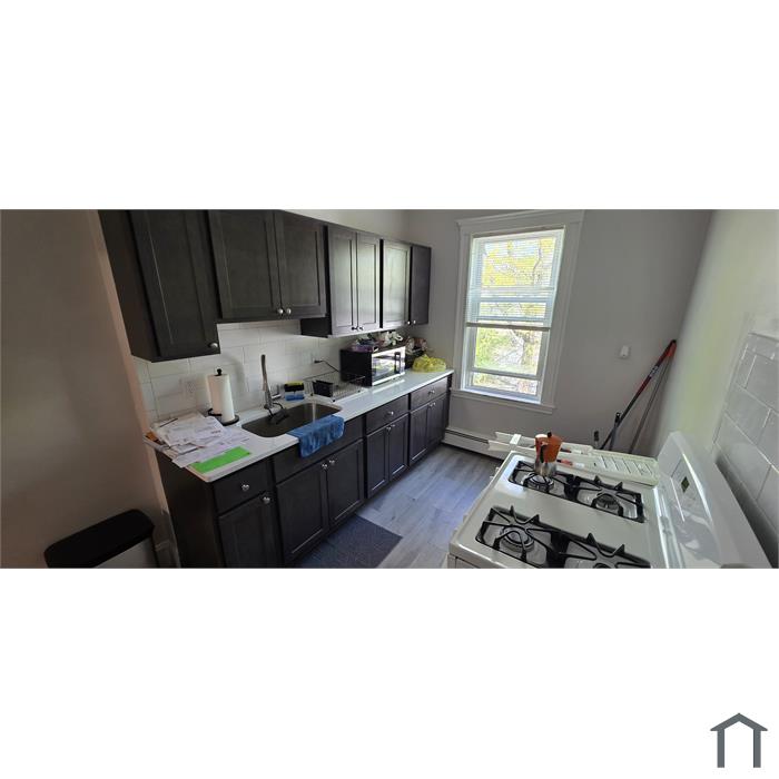 7 Holland Ave