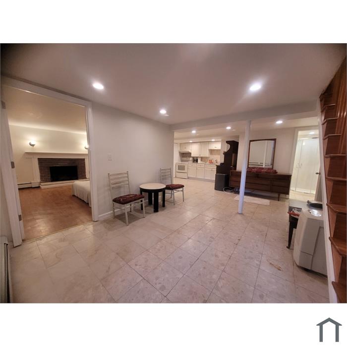 11 Tracywood Rd