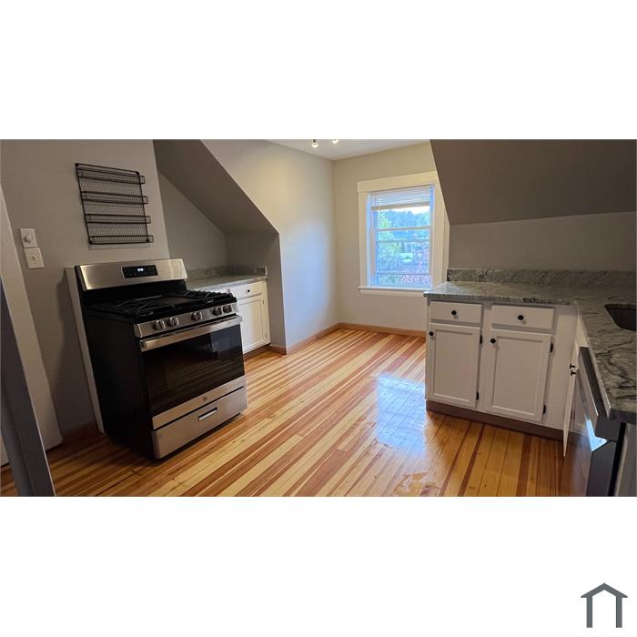 49 Phillips Ave
